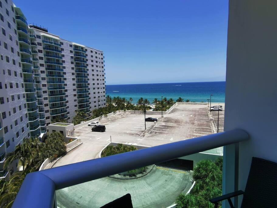 Luxury Stylish Oceanfront 2 Bedroom 2 Bathroom In Hollywood Fl Екстер'єр фото