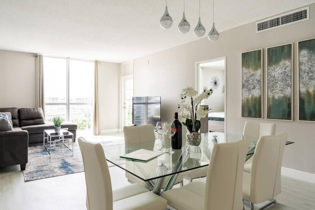 Luxury Stylish Oceanfront 2 Bedroom 2 Bathroom In Hollywood Fl Екстер'єр фото