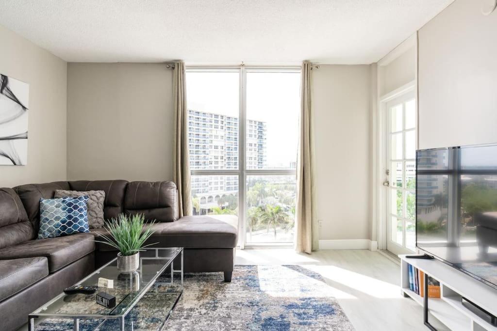 Luxury Stylish Oceanfront 2 Bedroom 2 Bathroom In Hollywood Fl Екстер'єр фото