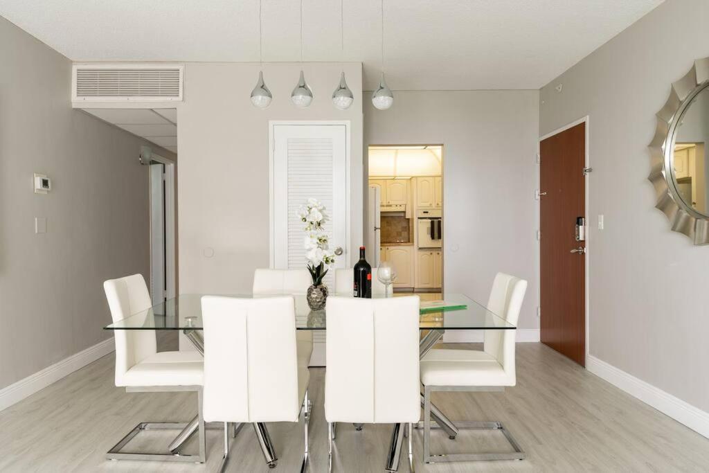 Luxury Stylish Oceanfront 2 Bedroom 2 Bathroom In Hollywood Fl Екстер'єр фото