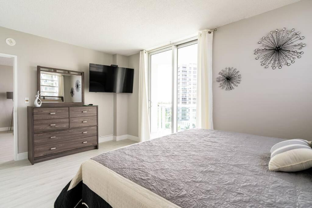 Luxury Stylish Oceanfront 2 Bedroom 2 Bathroom In Hollywood Fl Екстер'єр фото